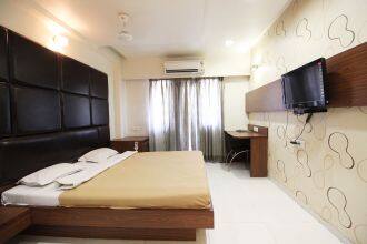 Hotel Neelkanth Paradise, Ahmedabad 3